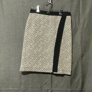 Zac & Rachel Skirt | Size Small | Black & White Textured